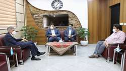 دیدار مدیر عامل شرکت مخابرات استان سمنان با دکتر دانائی رئیس دانشگاه